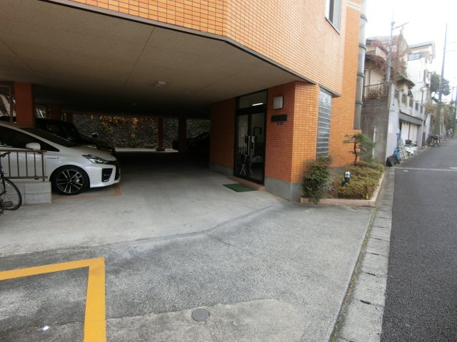 オレンジヒルズのエントランス