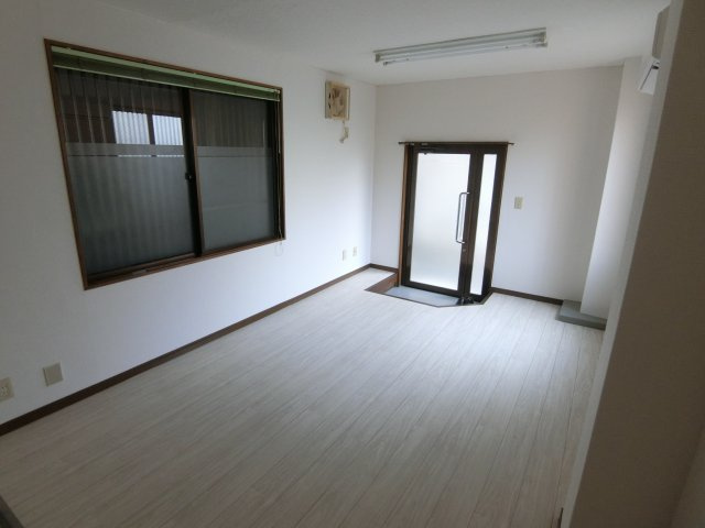 オレンジヒルズの寝室