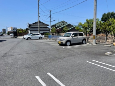 【駐車場】 | ベルク B棟