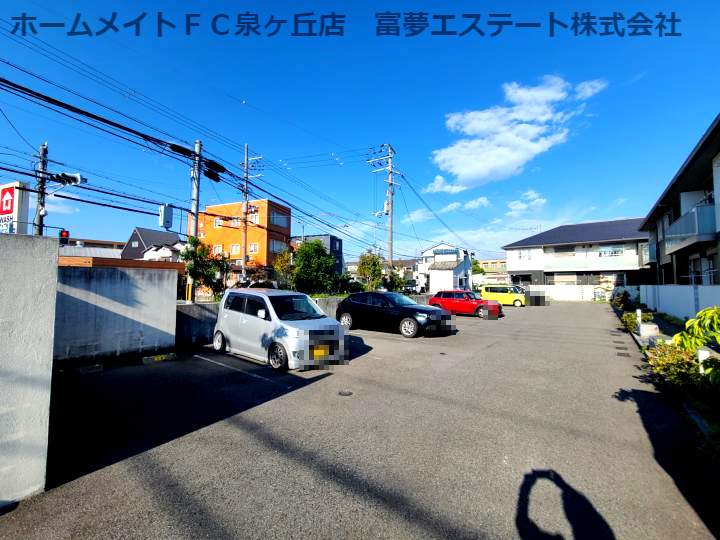 シャーメゾンサンクチュエールA棟の駐車場