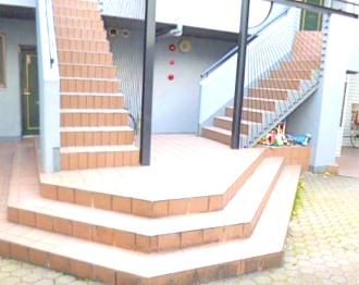 【その他共用部分】 | パティオ小松 | 共用階段です