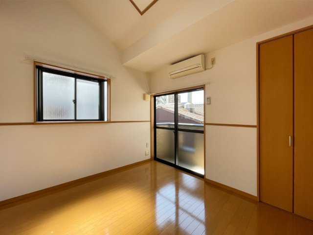 【内装】 | ピュア吉塚南弐番館 | 別号室の写真になります。現況優先。