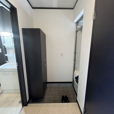 ベルン桜木の玄関