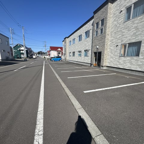 ベルン桜木の駐車場