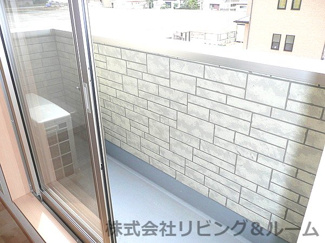 【バルコニー】