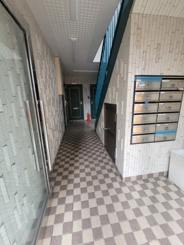 第一前田ハイムのエントランス