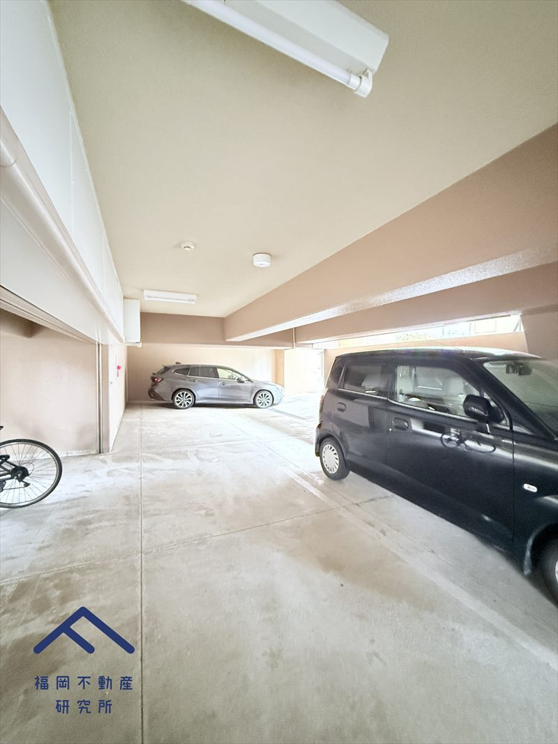 イトーピア天神東の駐車場