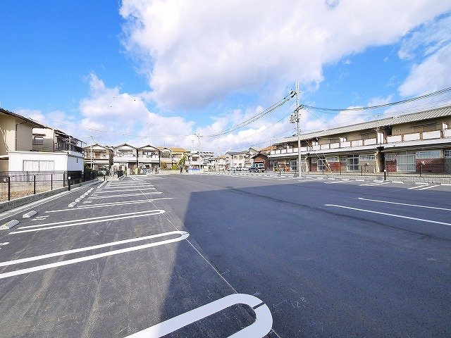 Ｋ’sコート奈良ウエストの駐車場|駐車スペースもあります
