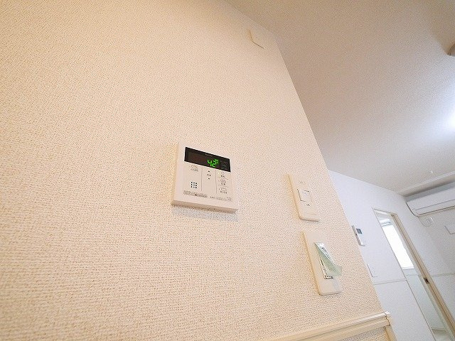 Ｋ’sコート奈良ウエストの設備|給湯リモコン付きです