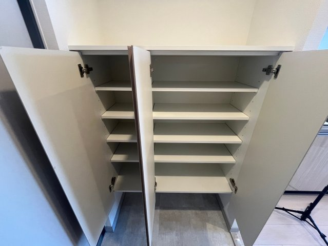ワールドアイ大阪城EASTアドバンスの収納|収納のためのスペースです