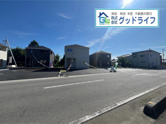 【前面道路含む現地写真】