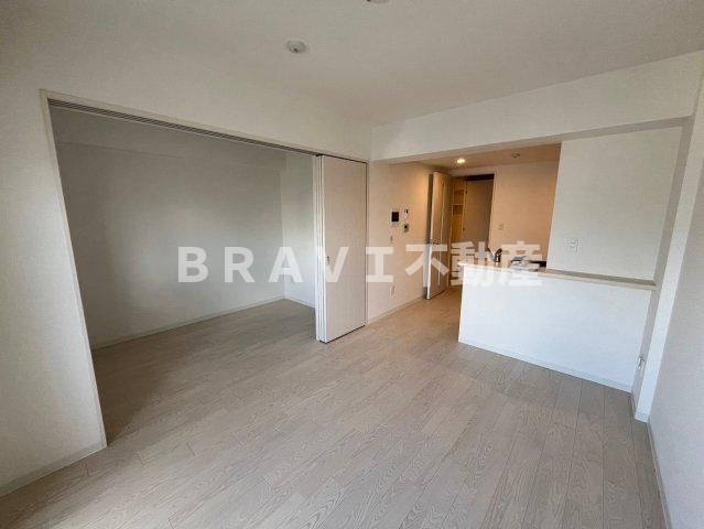 アドバンス大阪城ベレッツァの居間・リビング|【アドバンス大阪城ベレッツァ】ゆったりとした居間です