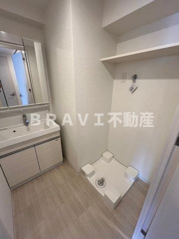 アドバンス大阪城ベレッツァの洗面所|【アドバンス大阪城ベレッツァ】明るい洗面所です