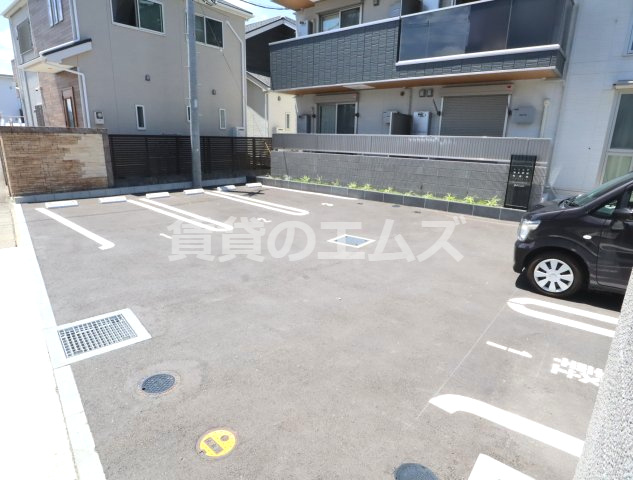 【駐車場】 | トリシア博多麦野壱番館 | トリシア博多麦野壱番館の駐車場
