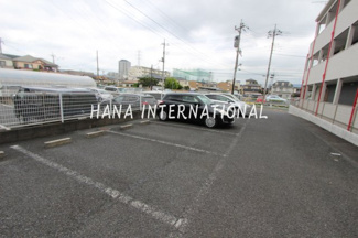 【駐車場】