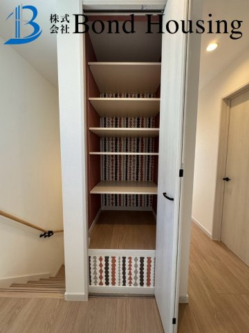 「車3台駐車可」「南間口」大久保町西脇 B号地の外観パース