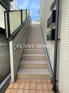 【エントランス】 | エントランスはこちら♪整備された綺麗な共用部♪