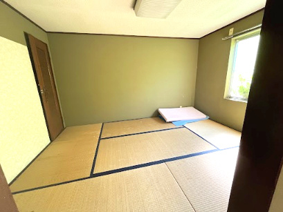 売店舗　菊川市西方の和室