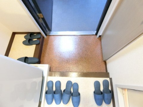 レーヴ和泉の玄関|モデルルーム