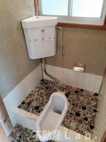 江河アパートのトイレ