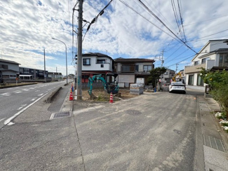 【前面道路含む現地写真】