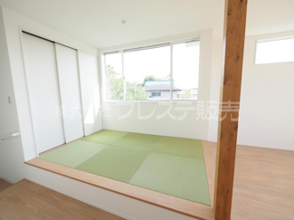 【和室】 | 現地写真（Ｂ号地タタミコーナー）ゆったりとくつろげるタタミコーナーです♪
