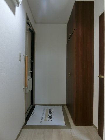 ルミエールセカンドの玄関
