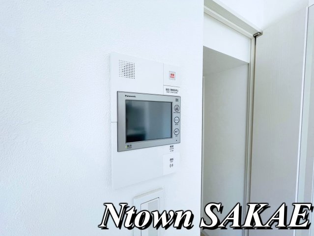 【セキュリティ】 | FIRST RESIDENCE SAKAE(ファーストレジデンス栄) | モニター付きインターフォンです