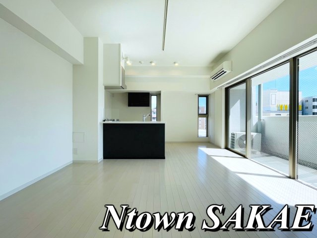 【その他】 | FIRST RESIDENCE SAKAE(ファーストレジデンス栄) | 使いやすいリビングです