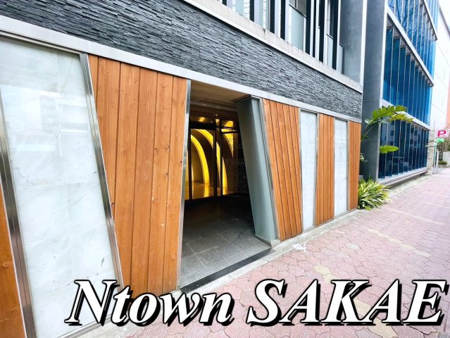 【エントランス】 | FIRST RESIDENCE SAKAE(ファーストレジデンス栄) | 清潔なエントランスです