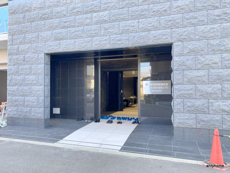 S-RESIDENCE東三国amante　仲介手数料無料のエントランス