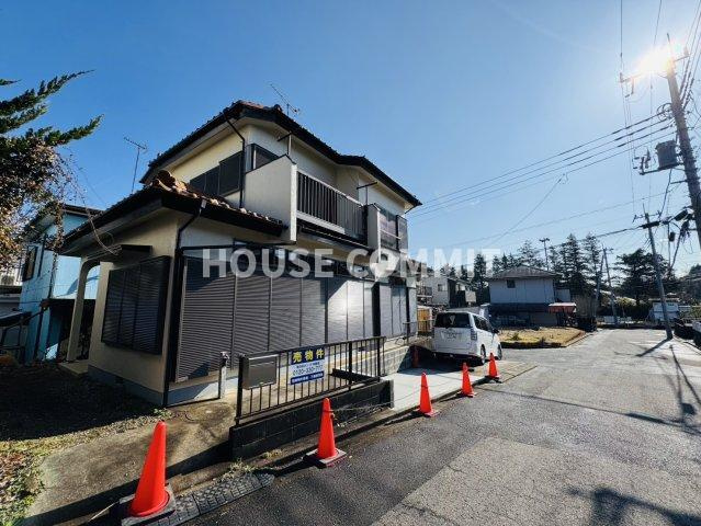 富里市大和　中古戸建の前面道路含む現地写真