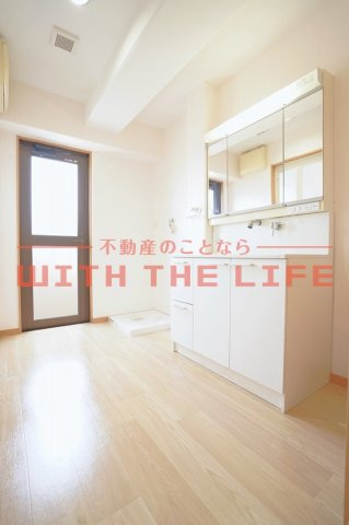 グランクリュ山川【キャッシュバック対象物件】の洗面所|スペースが確保できる洗面所です