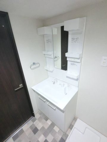 PARKSIDE RESIDENCE GYOTOKU の独立洗面台