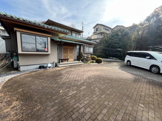 【駐車場】 | 安佐南区安東六丁目　戸建 | 駐車スペースも充分にございます（6台可能）