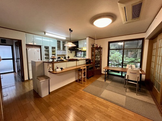 【居間・リビング】 | 安佐南区安東六丁目　戸建