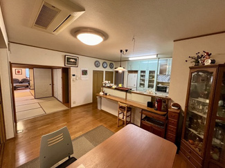 【居間・リビング】 | 安佐南区安東六丁目　戸建