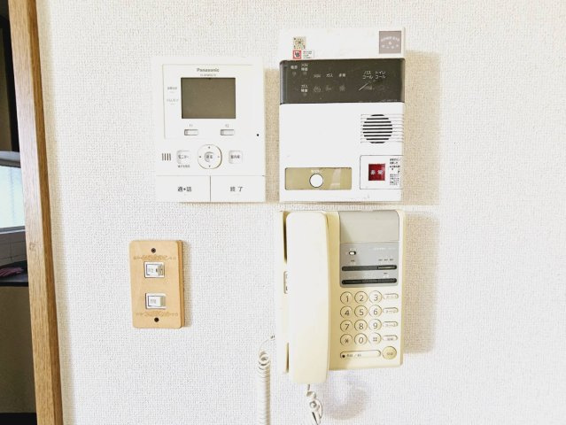 三田市けやき台４丁目の中古一戸建の防犯設備|■インターホン