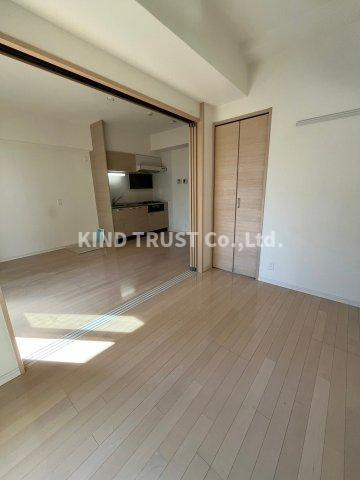 FORTUNA北梅田の居間・リビング|居間です