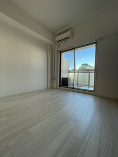 【居間・リビング】 | セレニテ十三ミラク | こちらのリビングで趣味の時間をお楽しみください