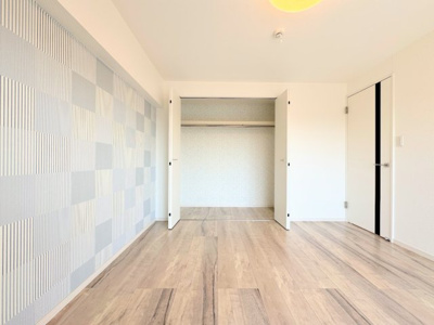 【洋室】 | ◆◇菊名マンション◇◆ | ◆子どものスタディ空間として、あるいは書斎やホビールームとして生活スタイルに合わせて使えるプライベートルーム。居心地のいい落ち着いたインテリアが似合います。