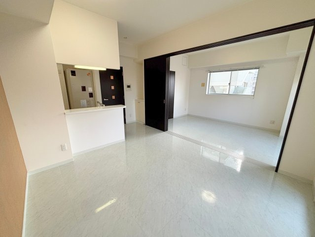 セレブコート木川の居間・リビング