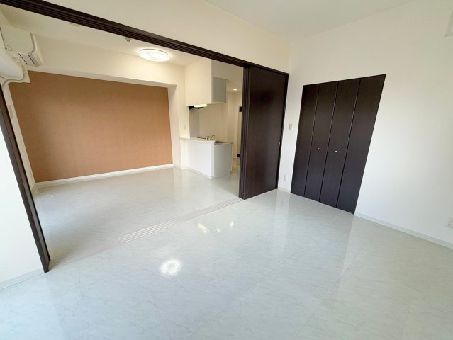 セレブコート木川の居間・リビング