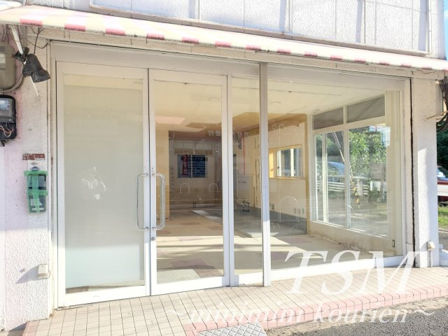 東香里南町店舗の外観