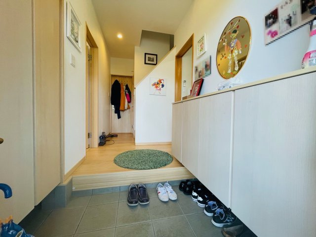 神戸市北区北五葉5丁目戸建の玄関