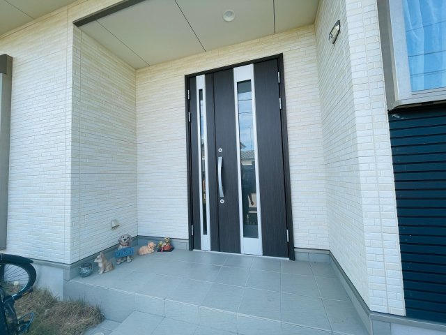 神戸市北区北五葉5丁目戸建の玄関