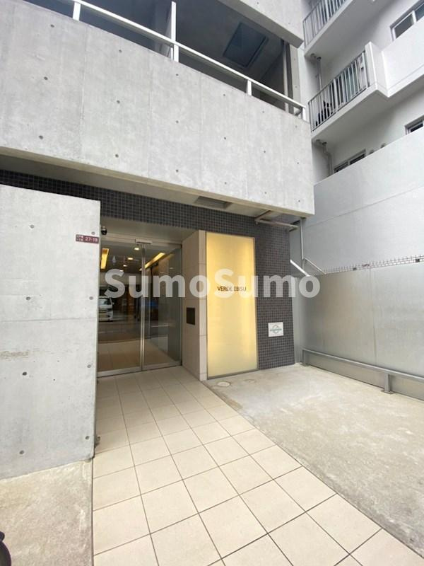 大阪市西区江戸堀１丁目の賃貸マンションのエントランス