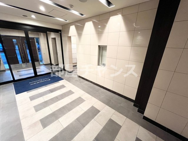 プレサンス大須観音のロビー