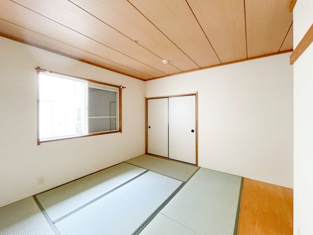 ヴィラ・セリゼーテラスハウスの和室|収納があります