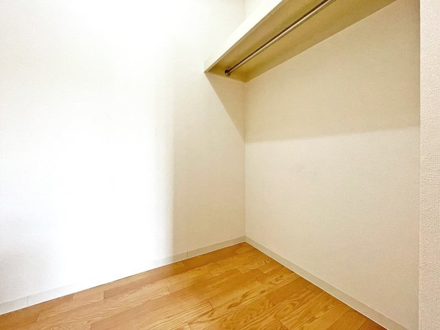 ヴィラ・セリゼーテラスハウスの収納|ちょっとした収納スペースも充実しています